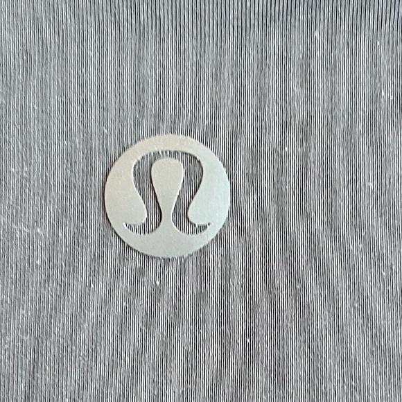 Lululemon Instill High-Rise Tight 25"
Black Size 8 - Picture 9 of 12